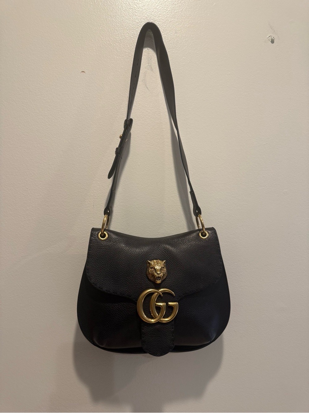 Gucci Black Animalier Leather Shoulder Bag